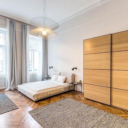 Central Basilica Apartman Budapest Luaran gambar