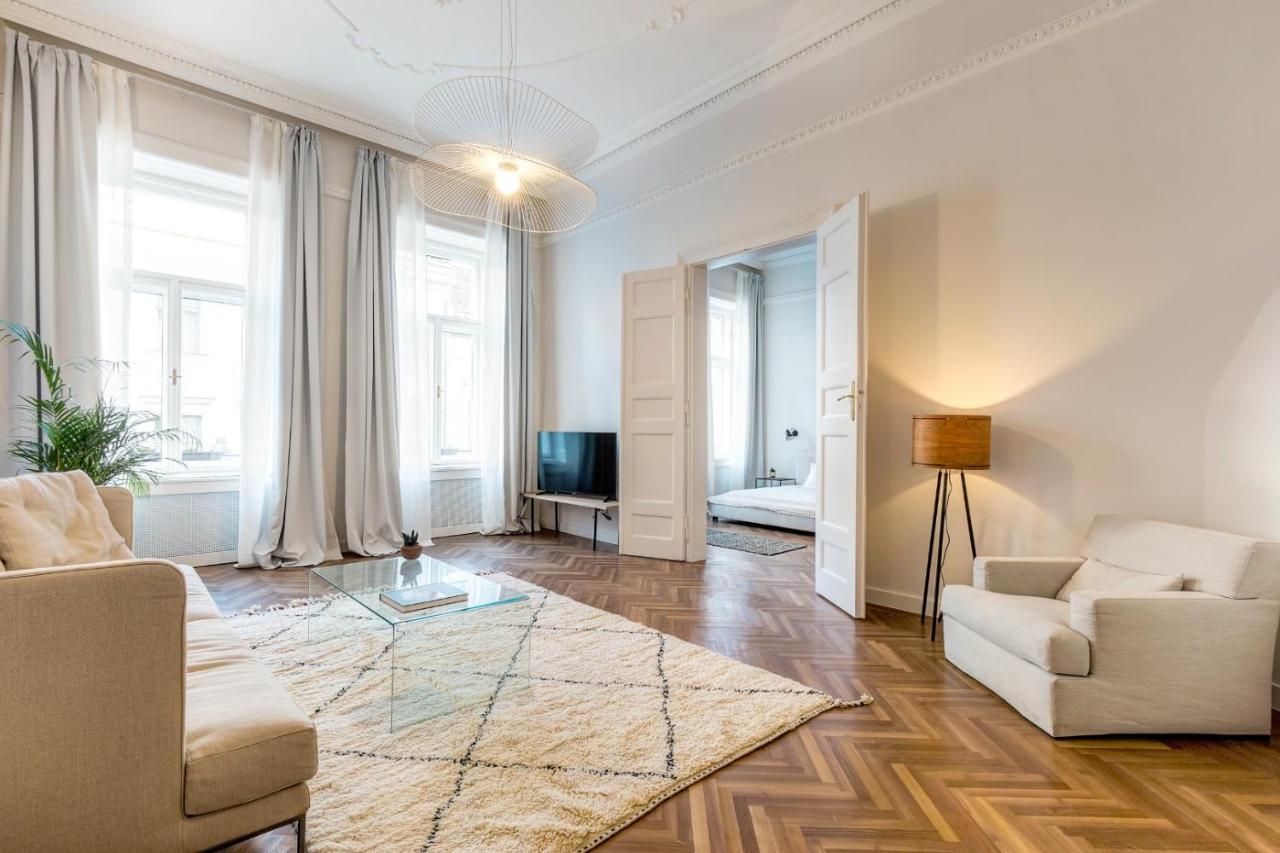 Central Basilica Apartman Budapest Luaran gambar