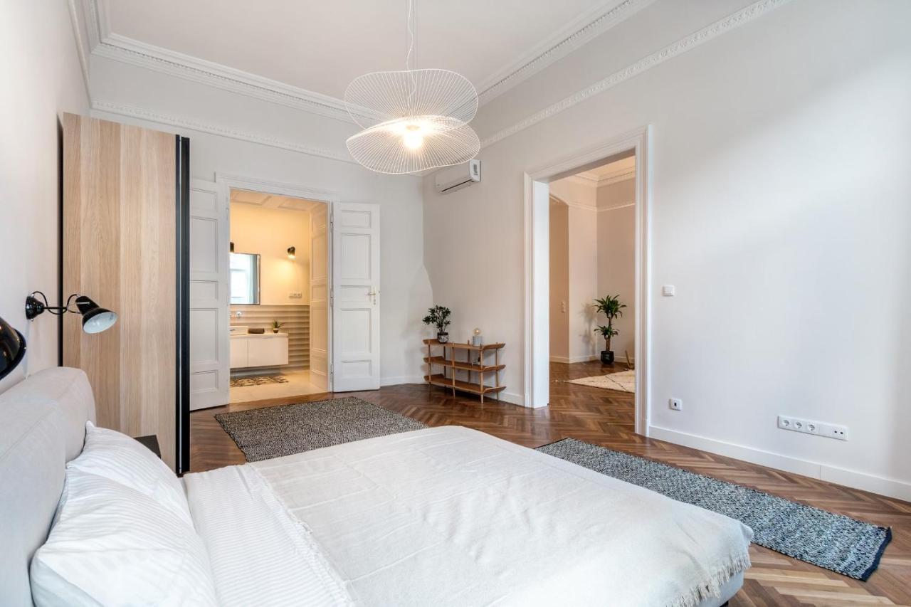 Central Basilica Apartman Budapest Luaran gambar