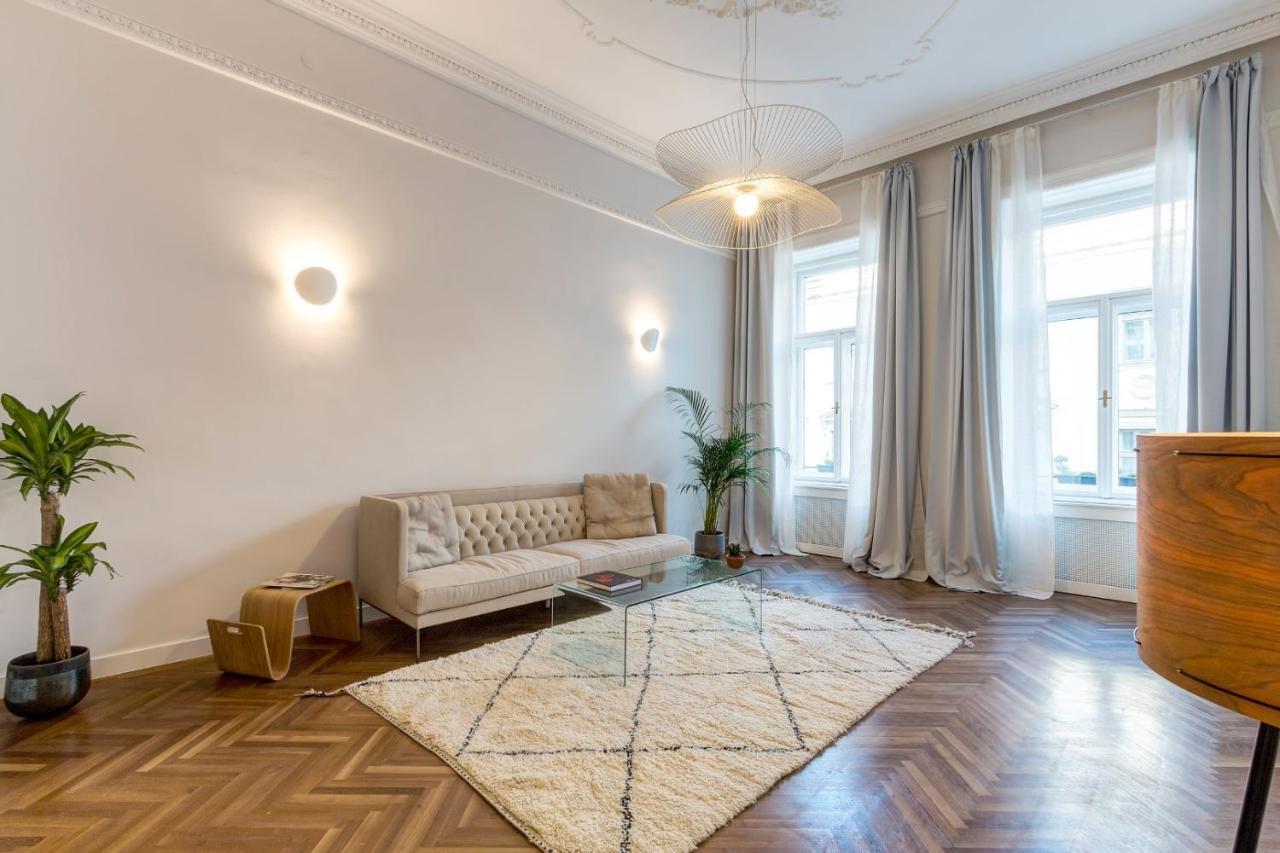 Central Basilica Apartman Budapest Luaran gambar