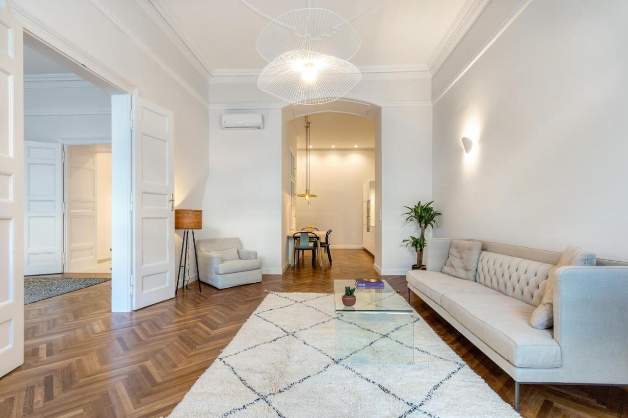 Central Basilica Apartman Budapest Luaran gambar